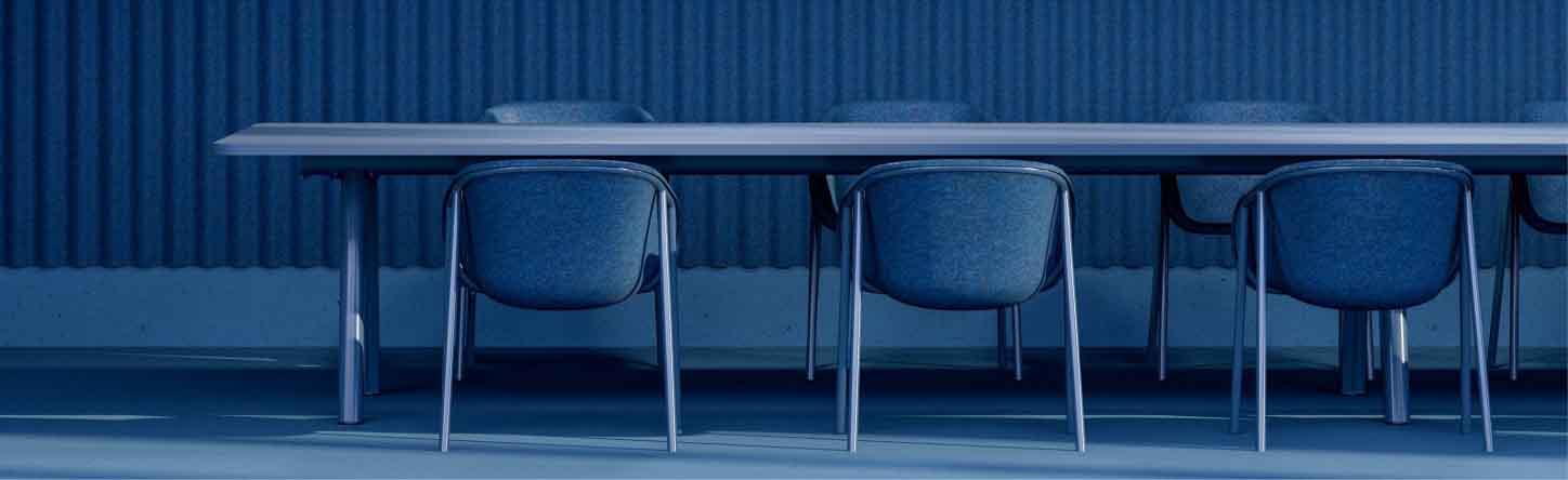 LJ1 Pelt Felt stoelen kleur blauw met tafel Lite van De Vorm